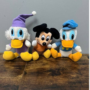 Vintage Hardee's Promotion Disney Mickey's Christmas Carol‎ Plush Set of 3